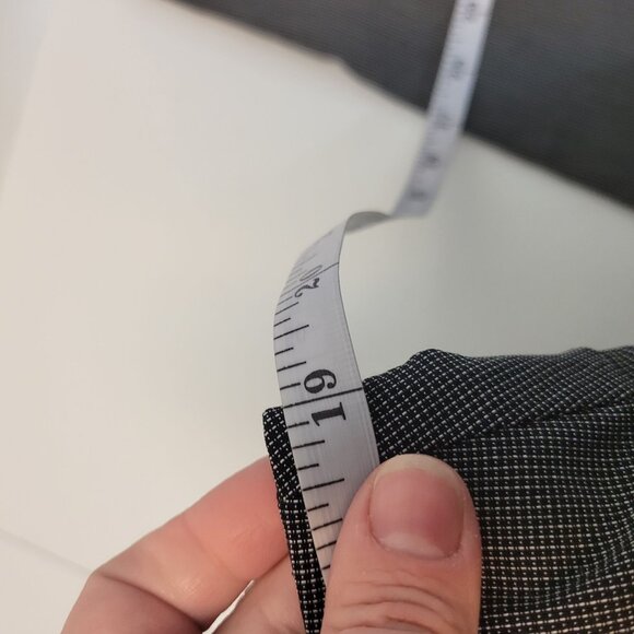 Womens 18 Gray Slim Fit Stretch Straight Leg Dress Pants Van Huesen Work Office - Picture 11 of 13